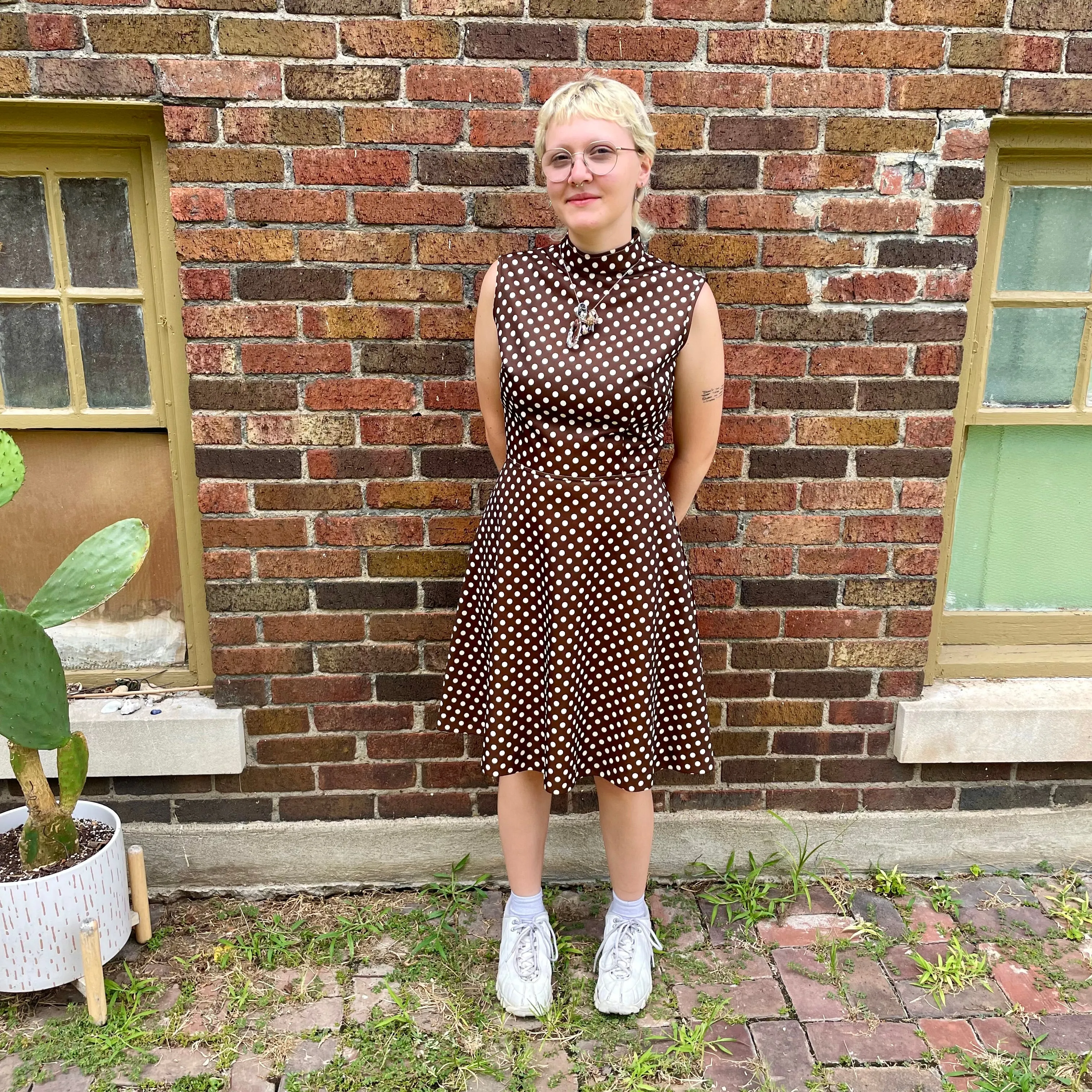 70s Burnsville polka dot dress // Sz 10 (HT2450)